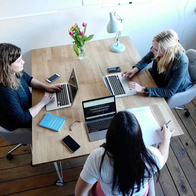 Maîtrise des Crises en Communication: Comment Transformer Tensions et Turbulences en Opportunités? - 4 Stratégies Clé